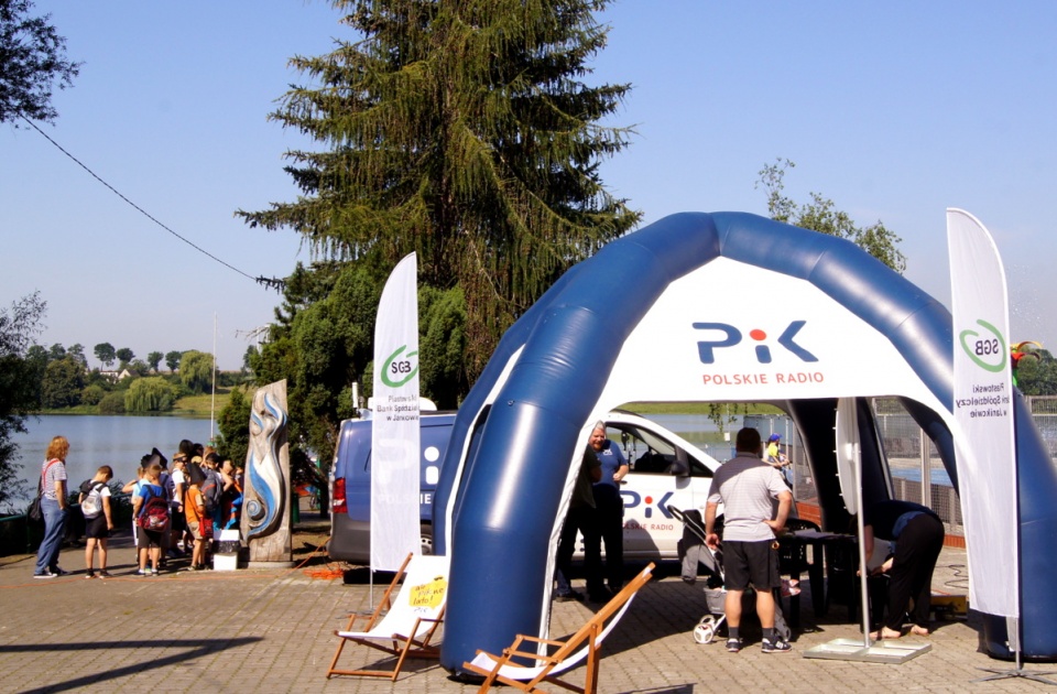 W ramach akcji "Ale PiKne lato!", mobilne studio Polskiego Radia PiK zorganizowane zostało na przystani w Janikowie. Fot. Henryk Żyłkowski