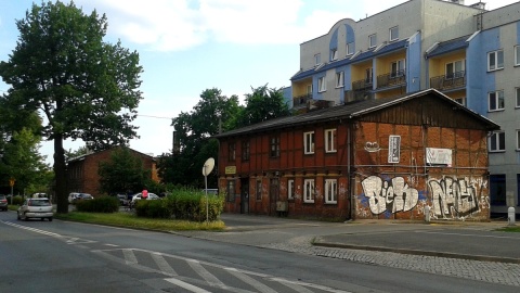 W Toruniu rozbudowywana jest Szosa Chełmińska, trzeba więc wyburzać budynki - także te z muru pruskiego. Fot. Adriana Andrzejewska
