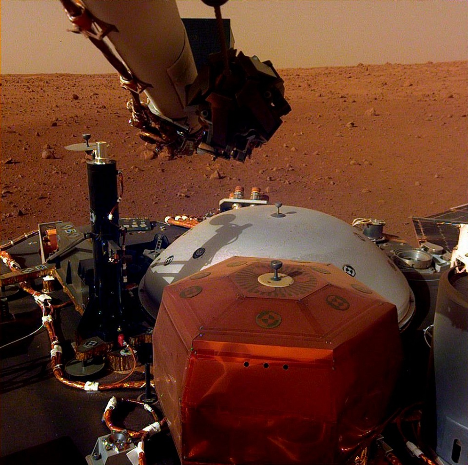 Mars InSight selfie © NASA