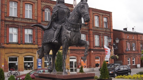 Pomnik Leszka Białego na gniewkowskim rynku. Fot. Henryk Żyłkowski