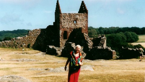 2003 - Borcholm - przy ruinach majestatycznego zamku obronnego wzniesionego w 1255 r.