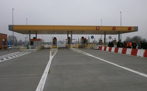 Po dwie oferty wpłynęły na dokończenie budowy odcinków autostrady A1 Czerniewice - Brzezie i Brzezie - Kowal.