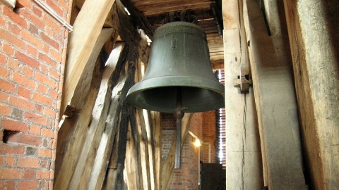Dzwon Tuba Dei obwieścił koniec renowacji katedry św.Janów w Toruniu