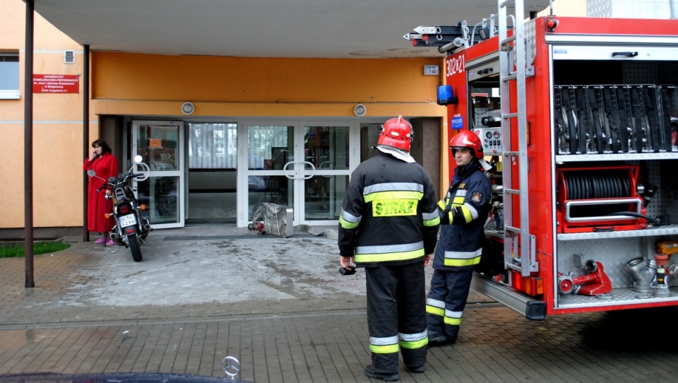 Na terenie akademika Uniwersytetu Technologiczno-Przyrodniczego przy ul. Kaliskiego w Bydgoszczy doszło do niegroźnego pożaru. Fot. Iren Broh