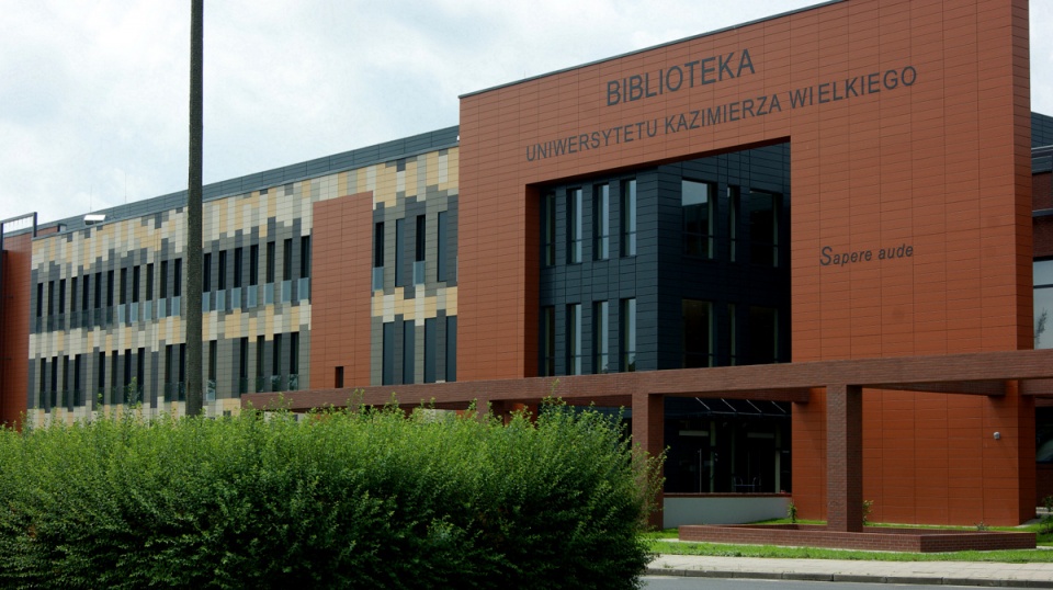Nowa biblioteka, mieszcząca 800 tys. woluminów na 16 tys. m kw. powierzchni zalicza się do największych bibliotek uczelnianych w kraju. Fot. Janusz Wiertel