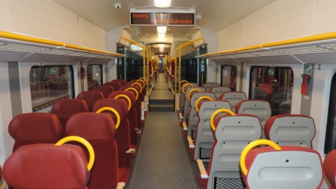 W składzie pociągu klasy "Elf" znajduje się ponad 200 miejsc siedzących.. Fot. Lech Przybyliński