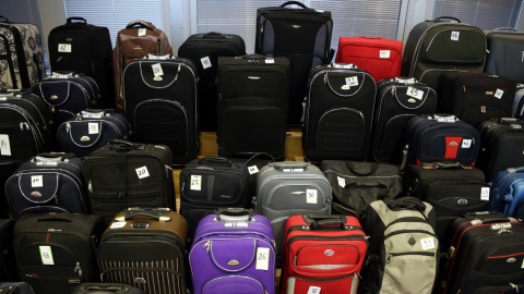 600 zł za walizkę na aukcji bagaży w PLL LOT