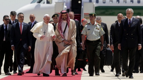 Papież udał się w podróż do Ziemi Świętej