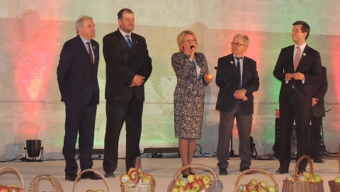 Dombrowicz jako pierwszy w Bydgoszczy zaprezentował swoich kandydatów do Rady Miasta