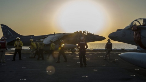 USA i sojusznicy rozpoczęli ataki lotnicze na pozycje IS w Syrii
