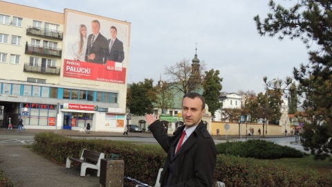 Wyborcza reklama wielkopowierzchniowa w zakazanym miejscu Włocławka