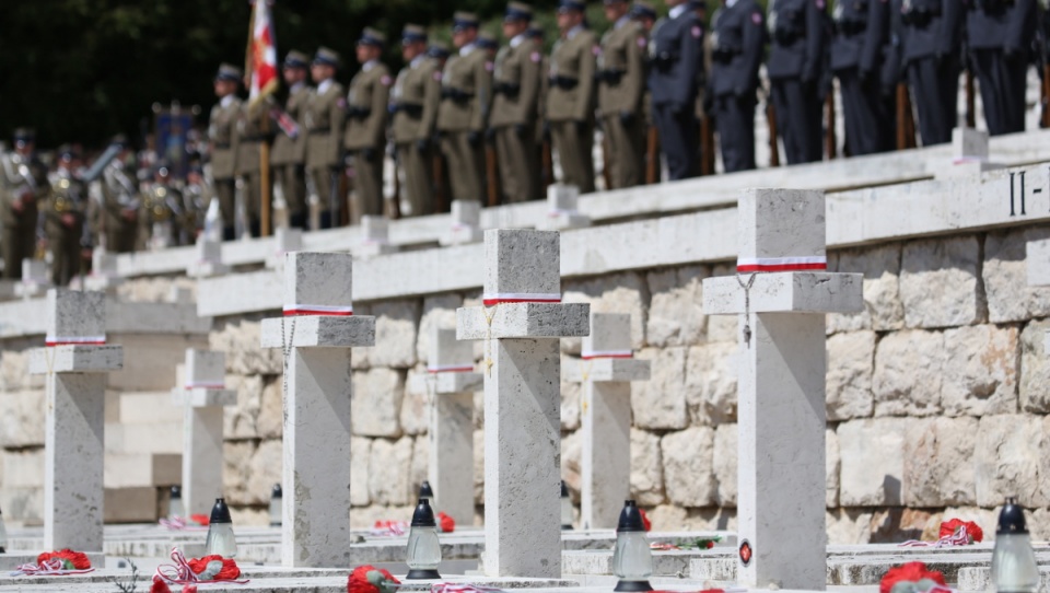 Uroczystości na polskim Cmentarzu Wojennym na Monte Cassino. Fot. PAP/Leszek Szymański