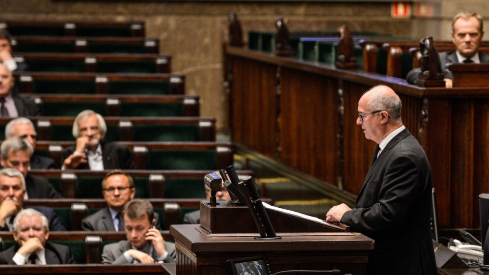 Wystąpienie prokuratora generalnego Andrzeja Seremeta (L) podczas posiedzenia Sejmu. Fot. PAP/Jakub Kamiński