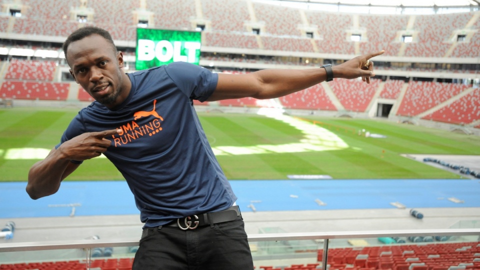 Jamajski sprinter Usain Bolt pozuje do zdjęcia na Stadionie Narodowym w Warszawie. Fot. PAP/ Bartłomiej Zborowski