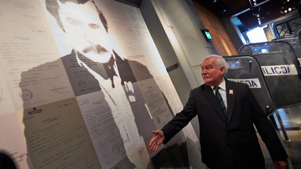 Lech Wałęsa przemawiał podczas uroczystości otwarcia Europejskiego Centrum Solidarności. Fot. PAP/Adam Warżawa