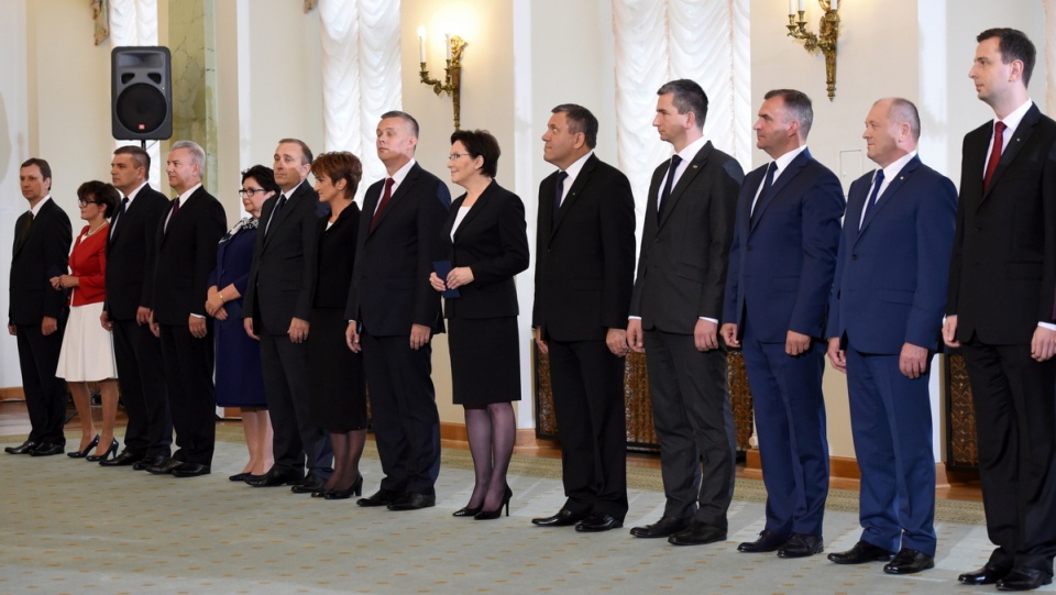 E. Kopacz została 14. premierem III RP. Oprócz niej akty nominacji otrzymało 18 ministrów. Fot. PAP/Radek Pietruszka