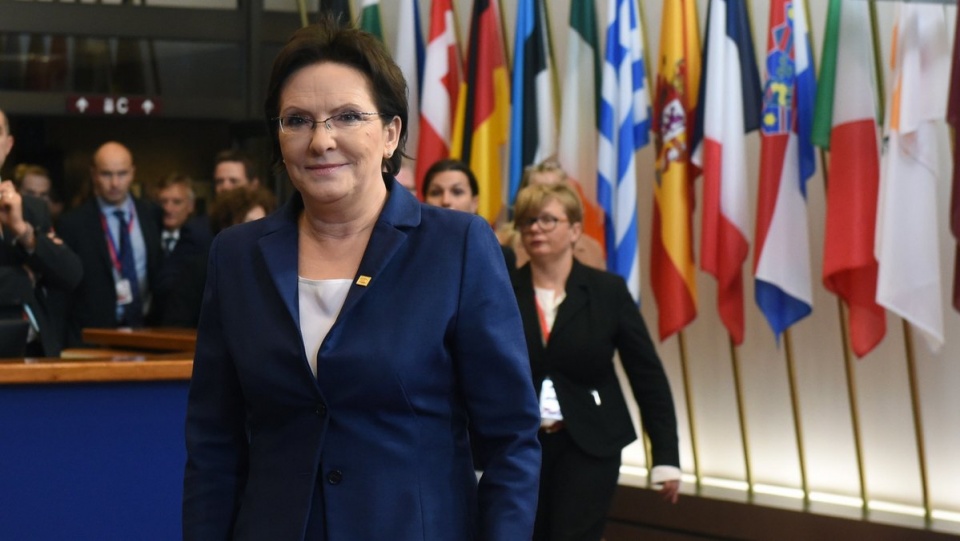 Premier Ewa Kopacz po zakończeniu pierwszego dnia obrad unijnego szczytu. Fot. PAP/Radek Pietruszka