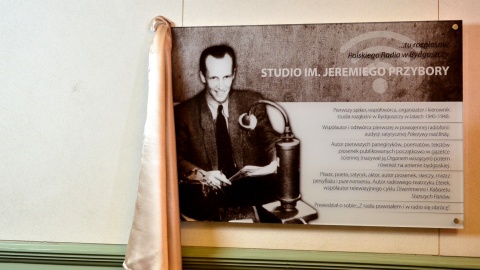 Nadanie studiu Polskiego Radia PiK imienia Jermiego Przybory było elementem obchodów jubileuszu 80-lecia rozgłośni.