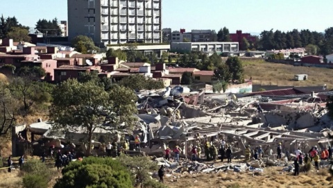 Wybuch zburzył szpital w stolicy Meksyku - 7 zabitych i 58 rannych