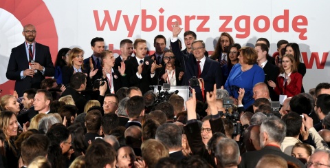 Komorowski: nie udało się, tak zdecydowali Polacy, gratuluję Andrzejowi Dudzie