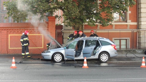 Palił się samochód na ul. Królowej Jadwigi w Bydgoszczy