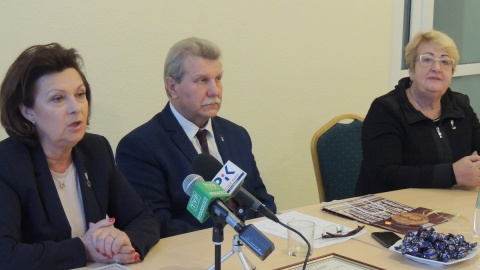 Senator PO Andrzej Kobiak podsumowuje działalność na rzecz dzieci i młodzieży