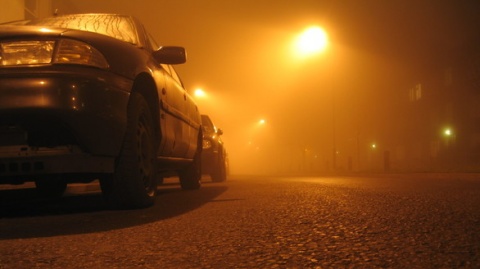 Nadeszła mglista jesień kierowco włącz światła przeciwmgłowe
