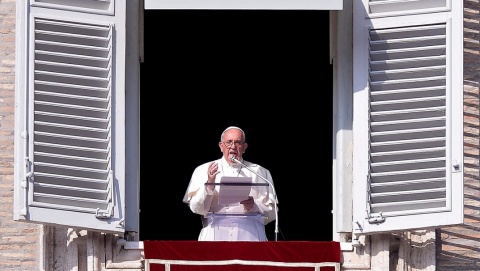 Papież o zamachach: to barbarzyństwo wywołuje przerażenie