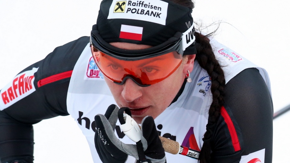 Justyna Kowalczyk na trasie biegu pościgowego kobiet na 15 km techniką dowolną podczas zawodów narciarskiego cyklu Tour de Ski we włoskim Dobbiaco. Fot. PAP/Grzegorz Momot