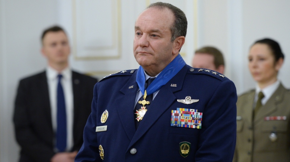 Naczelny dowódca Sojuszniczych Sił Zbrojnych NATO w Europie gen. Philip M. Breedlove, odznaczony Krzyżem Komandorskim Orderu Zasługi RP. Fot. PAP/Jacek Turczyk