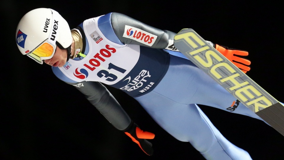 Kamil Stoch podczas zawodów Pucharu Świata w skokach narciarskich w Wiśle, 15 bm. PAP/Grzegorz Momot