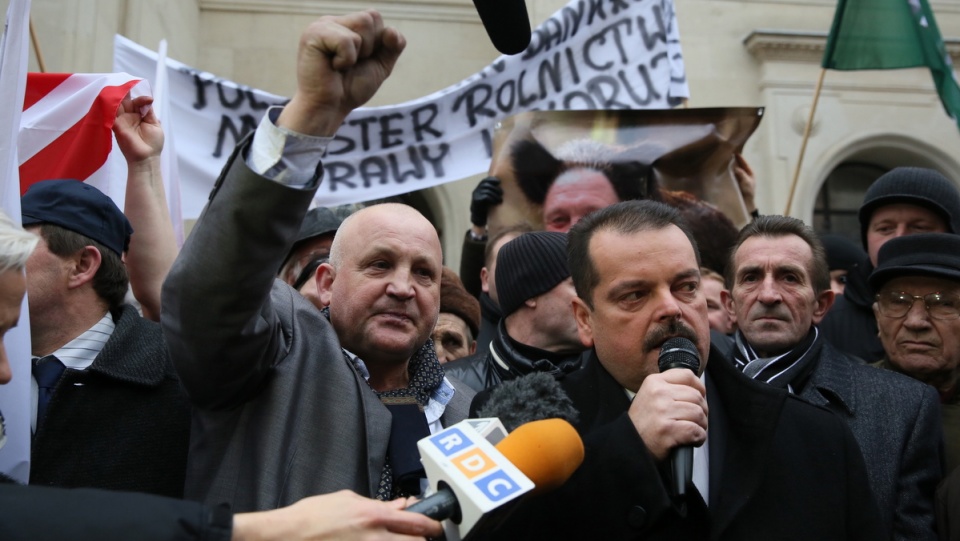 Po wyjściu z rozmów Sławomir Izdebski zapowiedział, że chce wspólnie z górnikami za kilka dni protestować w stolicy. Fot. PAP/Tomasz Gzell
