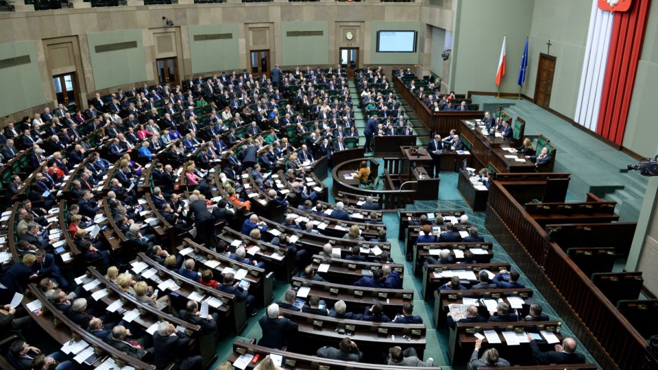 Za odrzuceniem projektu głosowało 233 posłów, 192 było przeciw, 6 wstrzymało się od głosu. Fot. PAP/Jacek Turczyk
