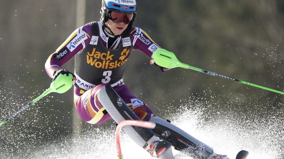 Norweg Henrik Kristoffersen wygrał trzecie slalomowe zawody w karierze, a drugie w tym sezonie. Fot. PAP/EPA