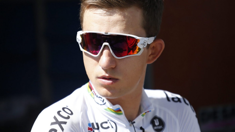 Na ok. 40 km przed metą 17. etapu, mistrz świata Michał Kwiatkowski wycofał się z wyścigu Tour de France. Fot. PAP/EPA