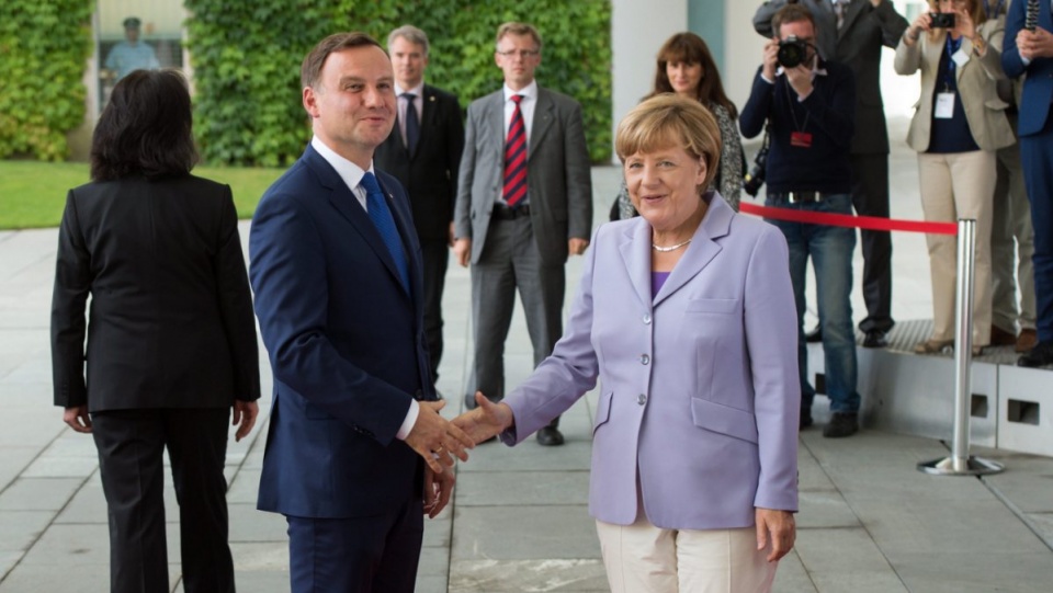 Prezydent Andrzej Duda spotkał się w Berlinie z kanclerz Niemiec Angelą Merkel, a także z prezydentem Joachimem Gauckiem i szefem niemieckiej dyplomacji Frankiem-Walterem Steinmeierem. Fot. PAP/EPA