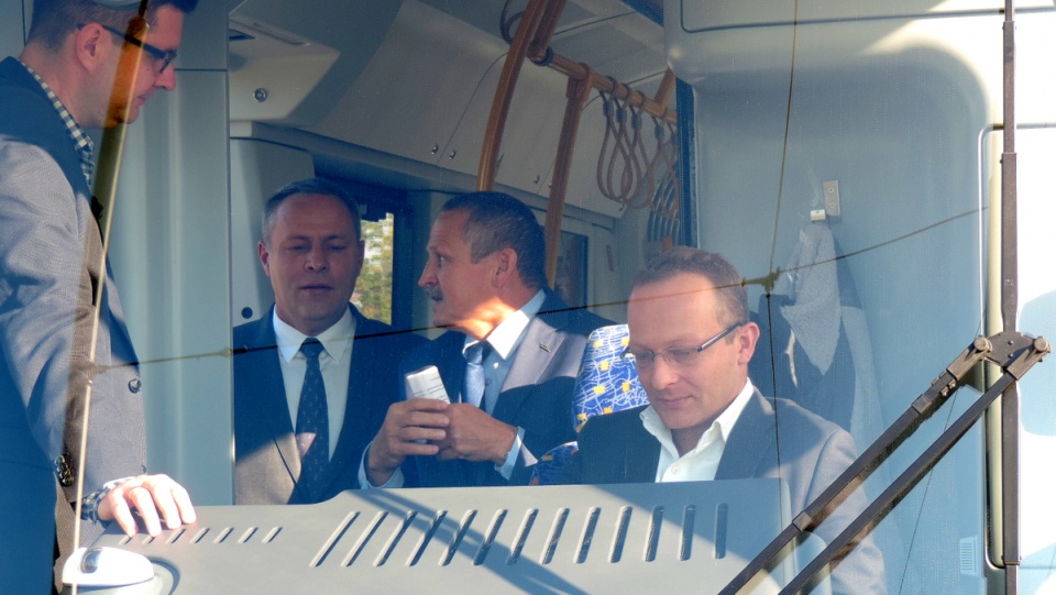 W trakcie spotkania z Pawłem Olszewskim, zaprezentowano również tramwaj "Swing" - nowe dziecko bydgoskiej PESY. Fot. Lech Przybyliński