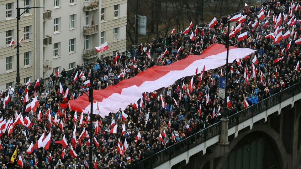 Marsz Niepodległości ruszył z centrum stolicy na błonia Stadionu Narodowego. Fot. PAP/Paweł Supernak