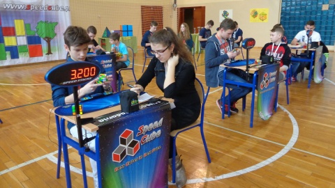 Kostka Rubika wciąż popularna wśród młodych ludzi