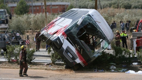14 zabitych, 43 rannych w wypadku autokaru ze studentami w Hiszpanii