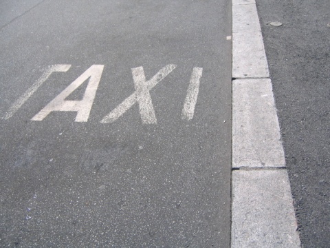 Toruńscy taksówkarze w obronie interesów własnych i klientów