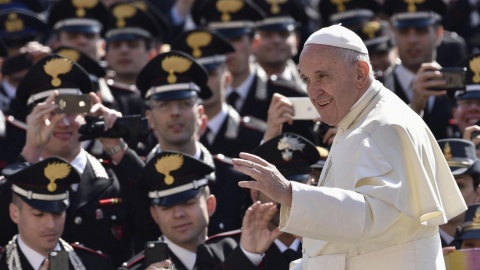 Tysiące żołnierzy i policjantów ze świata na papieskiej audiencji