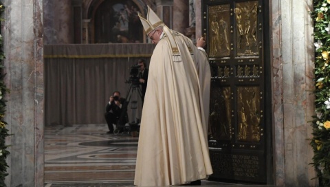 Papież zamknął Drzwi Święte w Watykanie i zakończył obchody Roku Miłosierdzia