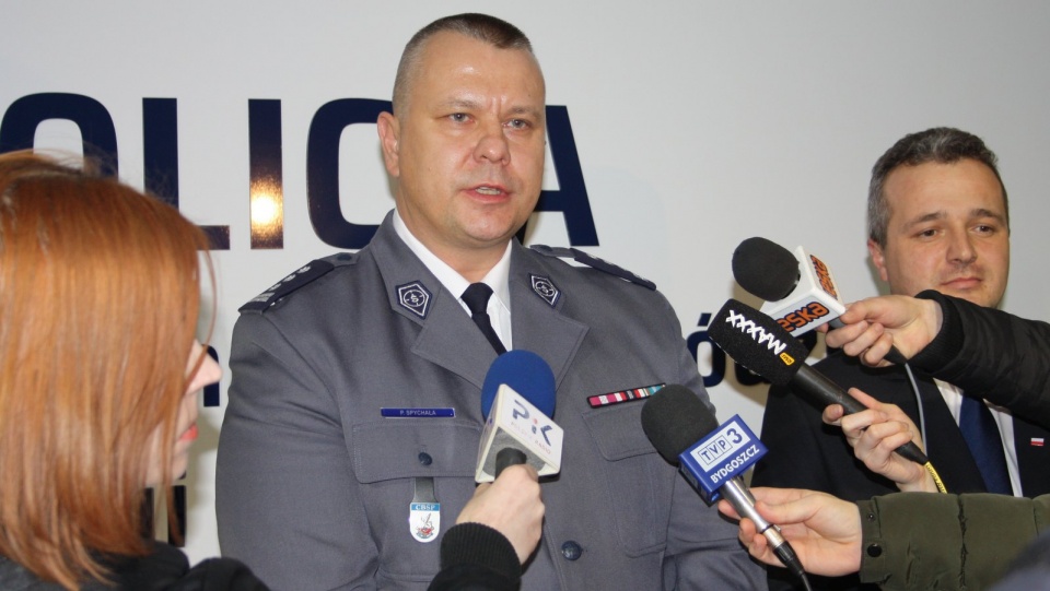 Inspektor Paweł Spychała jest absolwentem Wyższej Szkoły Pedagogicznej w Bydgoszczy oraz Wyższej Szkoły Policji w Szczytnie. Fot. Policja