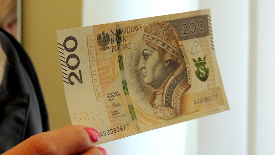 Zmodernizowany banknot zaprezentowano dzisiaj w bydgoskim oddziale NBP. Fot. Tatiana Adonis