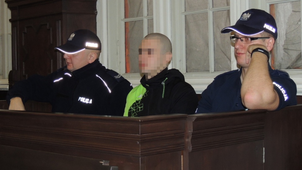 W Bydgoszczy kontynuowano proces 18-letniego mężczyzny, który ugodził nożem partnera swojej matki. Fot. Tatiana Adonis