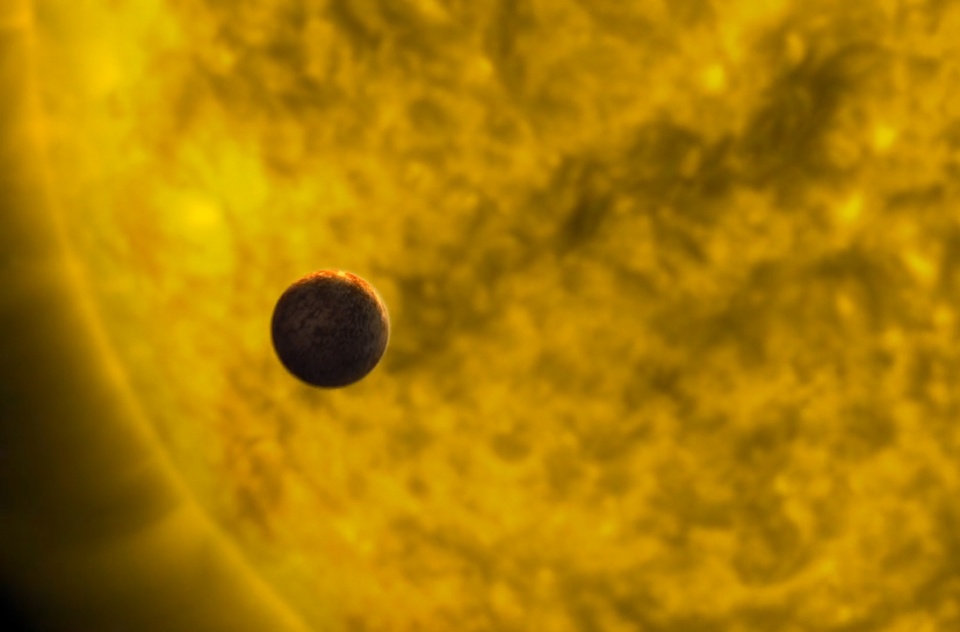 Planeta ukaże się na tle słonecznej tarczy krótko po godz. 13:00, a jej wędrówka potrwa aż do zachodu Słońca. Opracowanie © Piotr Majewski