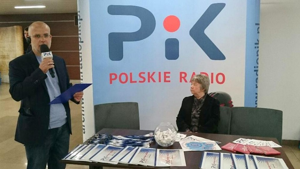 Relacje antenowe z Uniwersytetu Mikołaja Kopernika w Toruniu, przekazywane były głosem Piotra Majewskiego. Fot. Adam Hibner