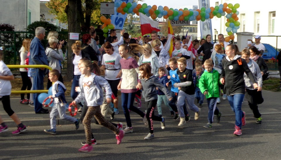 Na starcie biegu charytatywnego dla najmłodszych, stanęło 300 osób. Fot. Marcin Doliński