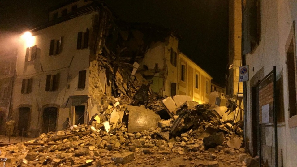 Trzęsienie ziemi w środkowych Włoszech. PAP/EPA/ROBERTO ALMONTI